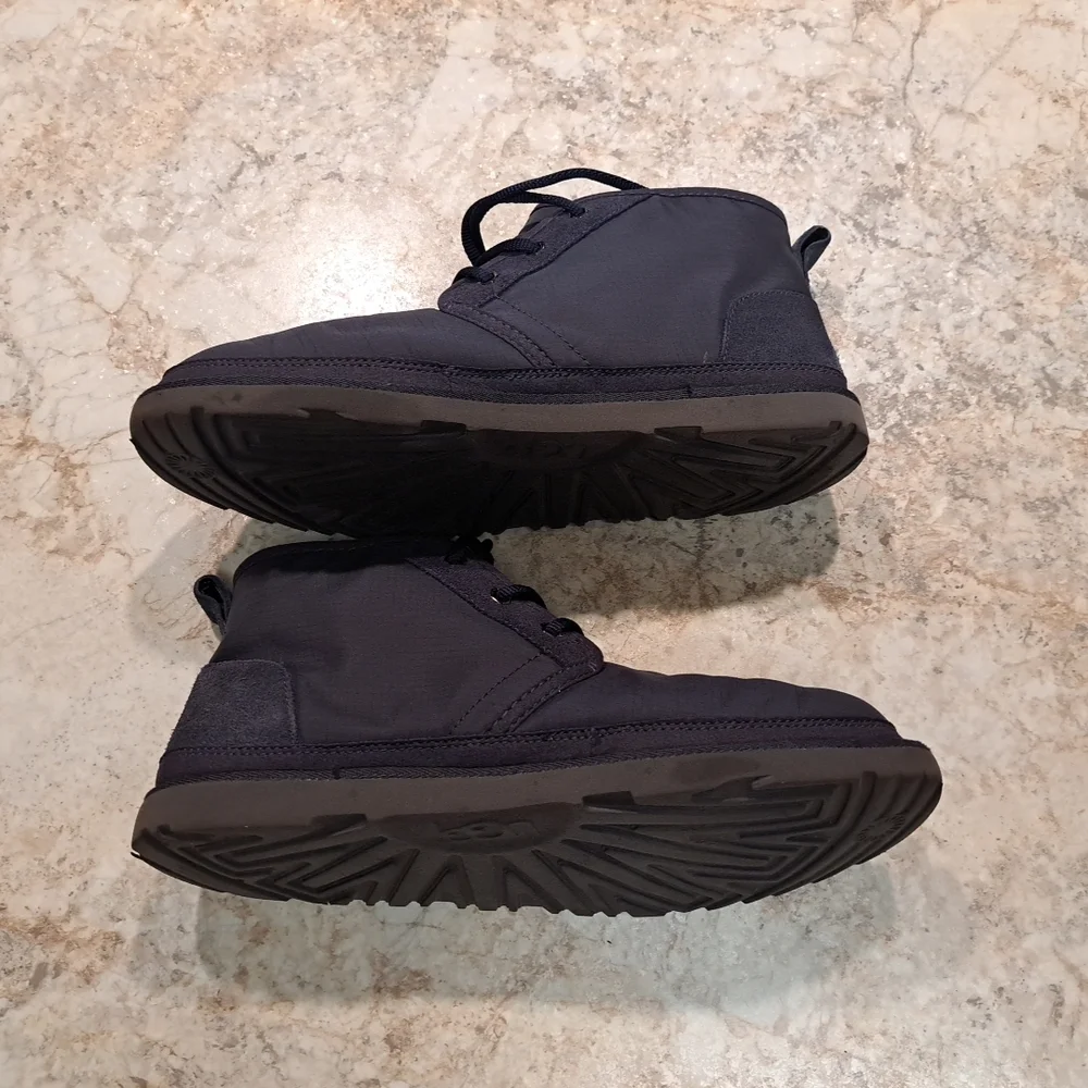 UGG Neumel Canvas Size 10 Dark Navy Chukka Style EUC